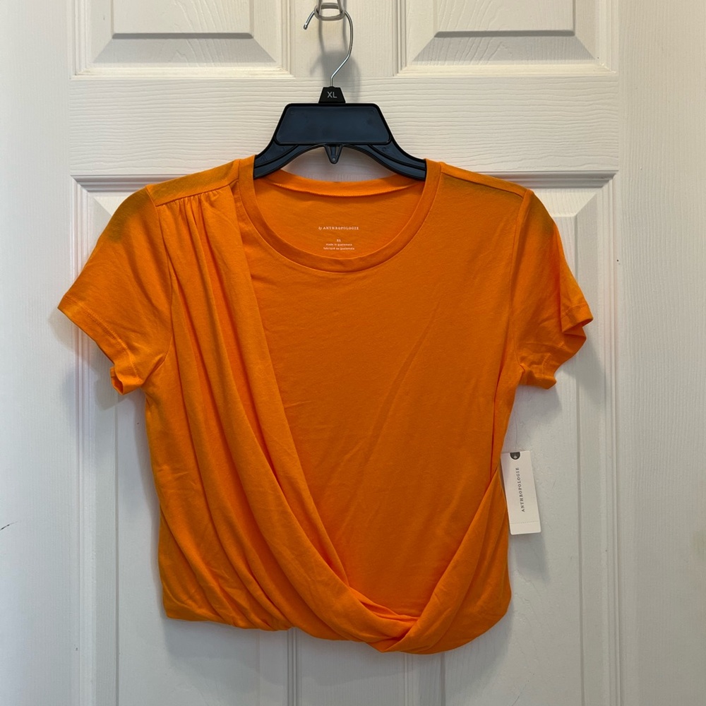Anthropologie Orange knit tee.